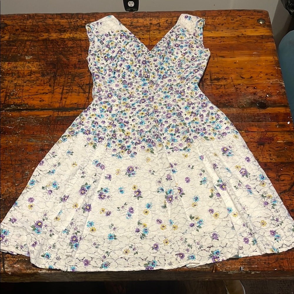 Vintage Betsy Johnson pink label Floral Dress in White purple, yellow& blue